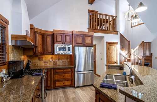 Tamarack Ski Chalet | Brookside Chalet - Tranquil Chalet |Wrap-Around Deck |Pet Friendly
