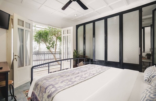 Batubelig Hotel | Brown Feather Hotel