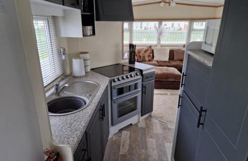Ingoldmells Apartment | Browns caravan rentals, ingoldmells 4 berth caravan silver beach