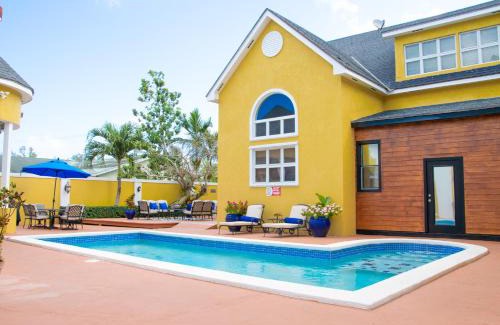 Nassau Apartment | Brownstone Guesthouses