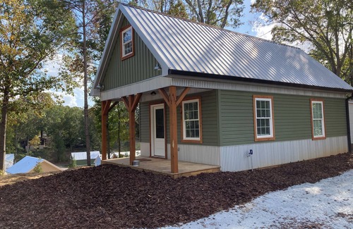 Townville Cottage | Broyles Landing Cottage at Lake Hartwell SC