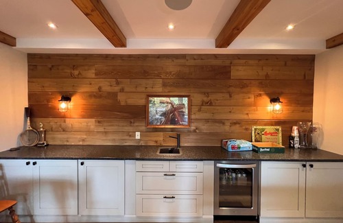 Minett Cottage | Bruce Lake Lodge 5 bedroom cottage in Muskoka