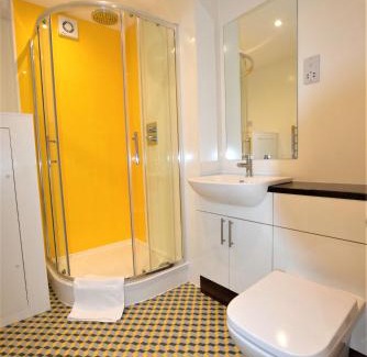 Bristol Apartment | Brunel Loft Apartments - YA