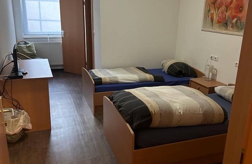 Bauschheim Apartment | Brunnenstrasse Twin rooms