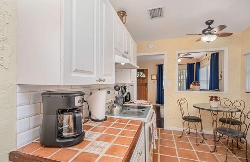 Melbourne House | Bryan · 3BR Secluded Oasis close to FIT, Downtown and Beach