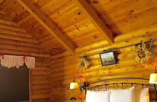 Tropic Cabin | Bryce Canyon Log Cabins