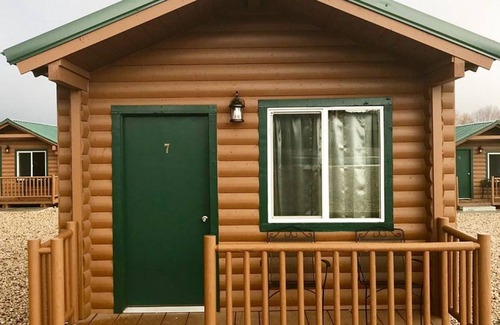 Tropic Cabin | Bryce Valley Lodging