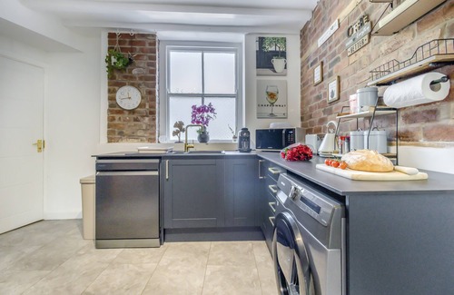 Llangollen House | Bryn Aber - Llangollen View Retreat