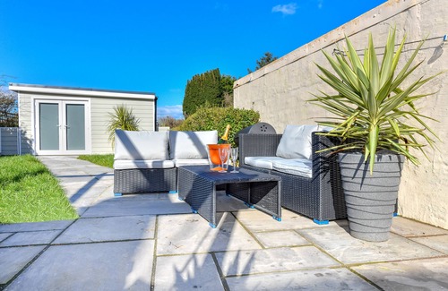 Llanbedrog House | Bryn Tirion - Three Bedroom House, Sleeps 5