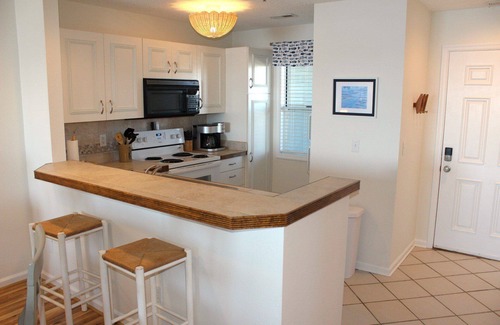 Manteo Condo | Buccaneer Village 1014 - Sound Front Escape