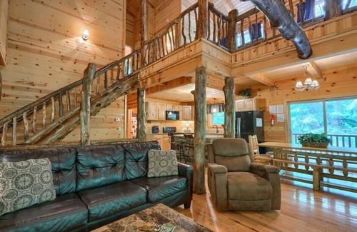 Logan Cabin | Buckeye Trail | Hocking Hills