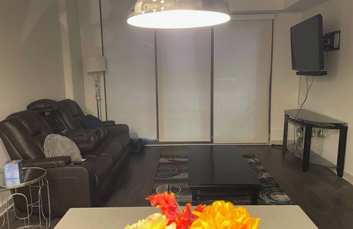 Lenox Apartment | Buckhead Bliss Luxury , 2-bedroom in enchanting Atl within steps from Lenox Mall