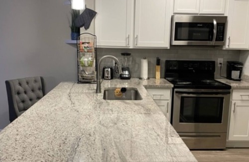 Paces Apartment | Buckhead Canopy close to everything