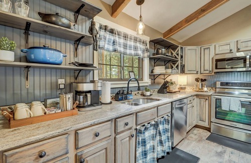 Monument House | Buckskin Hideaway