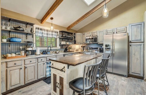 Monument House | Buckskin Hideaway