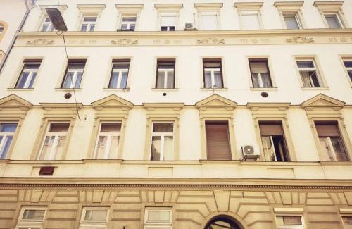 Ferencvaros Apartment | Budapest Bliss Apartment