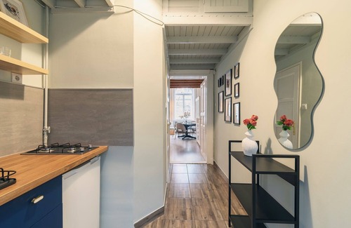 Erzsebetvaros Apartment | Budapest Bliss: Gracious Retreat