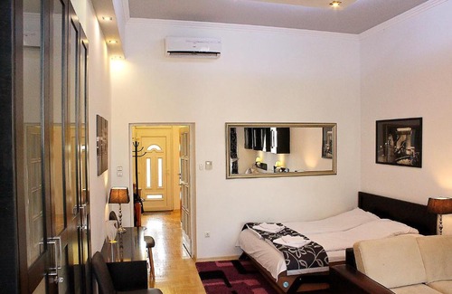 Belso-Ferencvaros Apartment | Budapest Center Apartments-Tomy