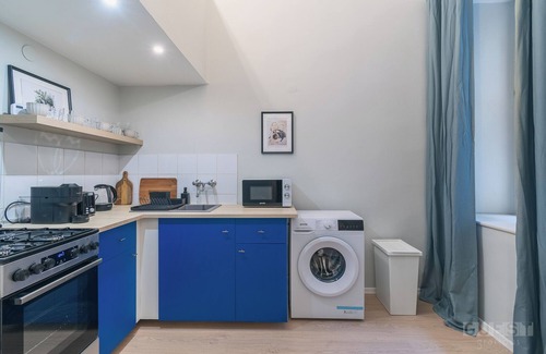 Inner City Budapest Apartment | Budapest Central: Gracious Loft