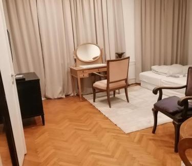 Orszagut Apartment | Budapest Centre