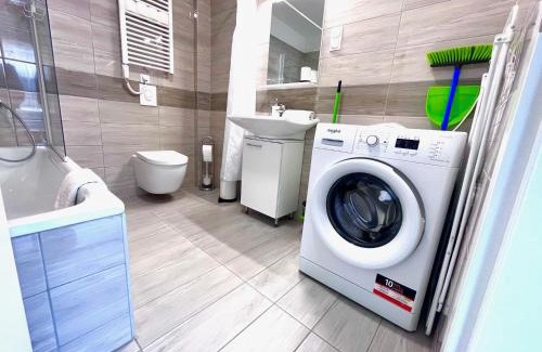 Corvin negyed Apartment | BUDAPEST DOWNTOWN RESIDENCES LEO - AC, ELEVATOR, TERRACE