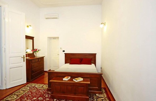 Terezvaros Apartment | Budapest flat in oktogone for rent