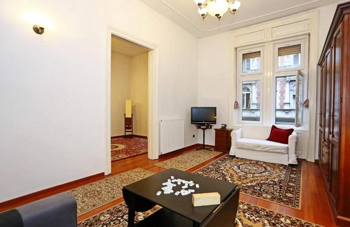 Terezvaros Apartment | Budapest flat in oktogone for rent
