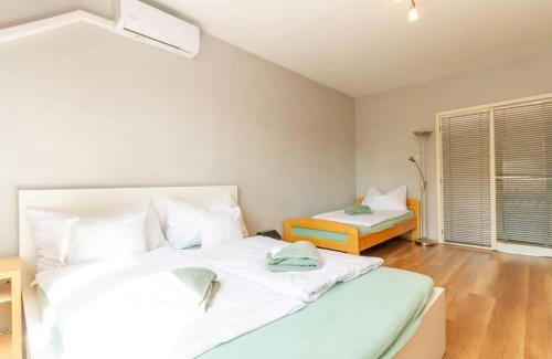 Ferencvaros Apartment | Budapest Grand Comfort Apartment By NW
