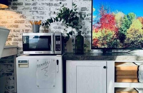 Dripping Springs House | Buddha Guest Suite@ 13Acres Yoga