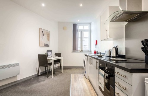 Doncaster Apartment | Budget Flat in Central Doncaster