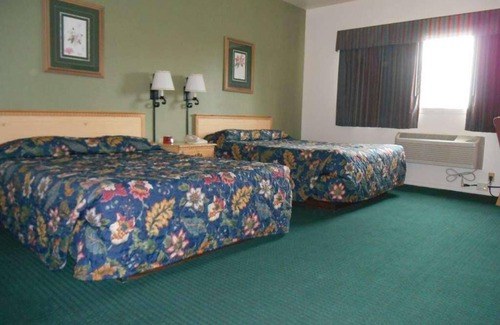 Enumclaw House | Budget-Friendly Accommodations at GuestHouse Enumclaw! Pet-Friendly Property!