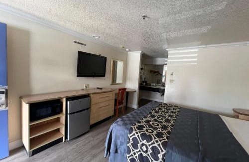 Corcoran Hotel | Budget Inn Corcoran Near Tulare CA 43