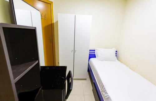 Dubai Apartment | Budget Rooms With Private Bathroom for 'girls' only in Dubai, Marina