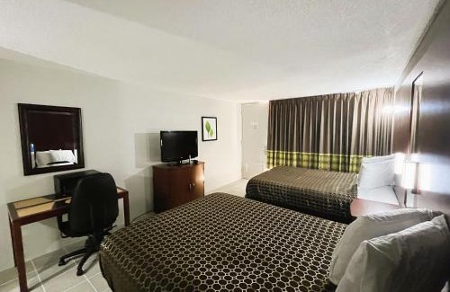 Phenix City Bed & Breakfast | Budgetel Inn - Phenix City