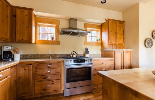 Breckenridge Cabin | Buffalo by AvantStay | Beautifully Designed Cabin w/Hot Tub