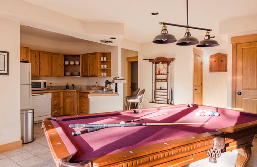 Breckenridge Cabin | Buffalo by AvantStay | Beautifully Designed Cabin w/Hot Tub
