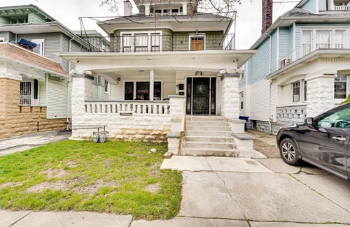 Buffalo Apartment | Buffalo Vacation Rental about 20 Mi to Niagara Falls!