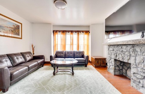 Buffalo Apartment | Buffalo Vacation Rental about 20 Mi to Niagara Falls!