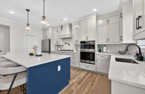Buford House | Buford Beauty - Stay for 10