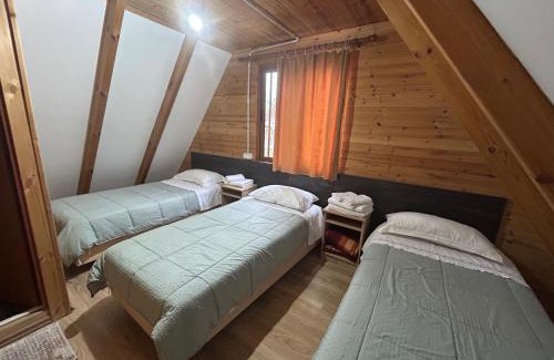 Shale House | Bujtina Terthorja