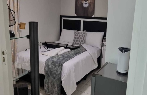 Port Edward Hotel | Bujumbura Guest House