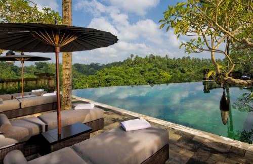 Samplangan Villa | Bukit Naga Villa