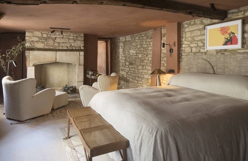 Burford Hotel | BULL