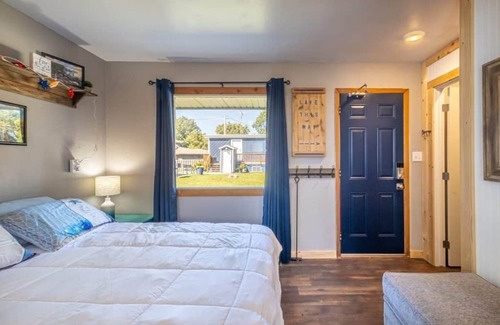 West Okoboji House | Bungalow 2: Boji Bunkhouse Bungalow