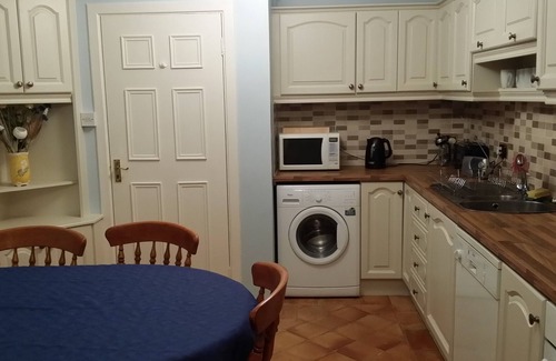Kinsale Town Centre House | Bungalow in Kinsale With Great Views just 5 Minutes Walk to Kinsale Centre