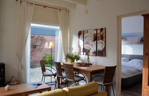 Municipality of Noordwijk House | Bungalow in Noordwijkerhout near Lake