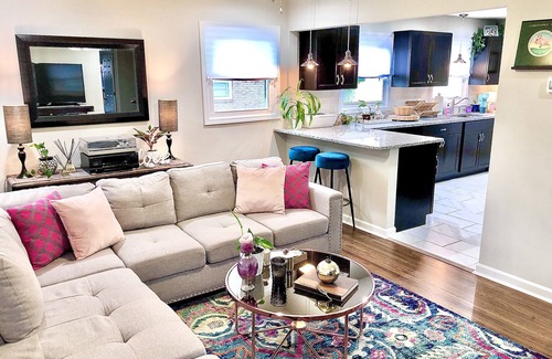 Charlotte House | Bungalow Oasis in the City!