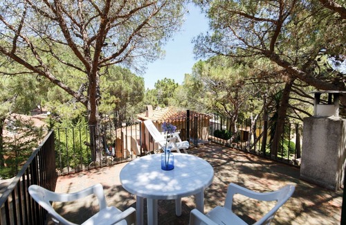 Pals Ski Chalet | Bungalow with pool access - 300 m Pals beach (CAL DALT 1H 621)