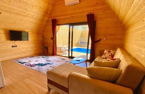 Fethiye Ski Chalet | Bungalow with Private Pool and Garden in Fethiye