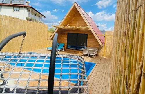 Fethiye Ski Chalet | Bungalow with Private Pool and Garden in Fethiye
